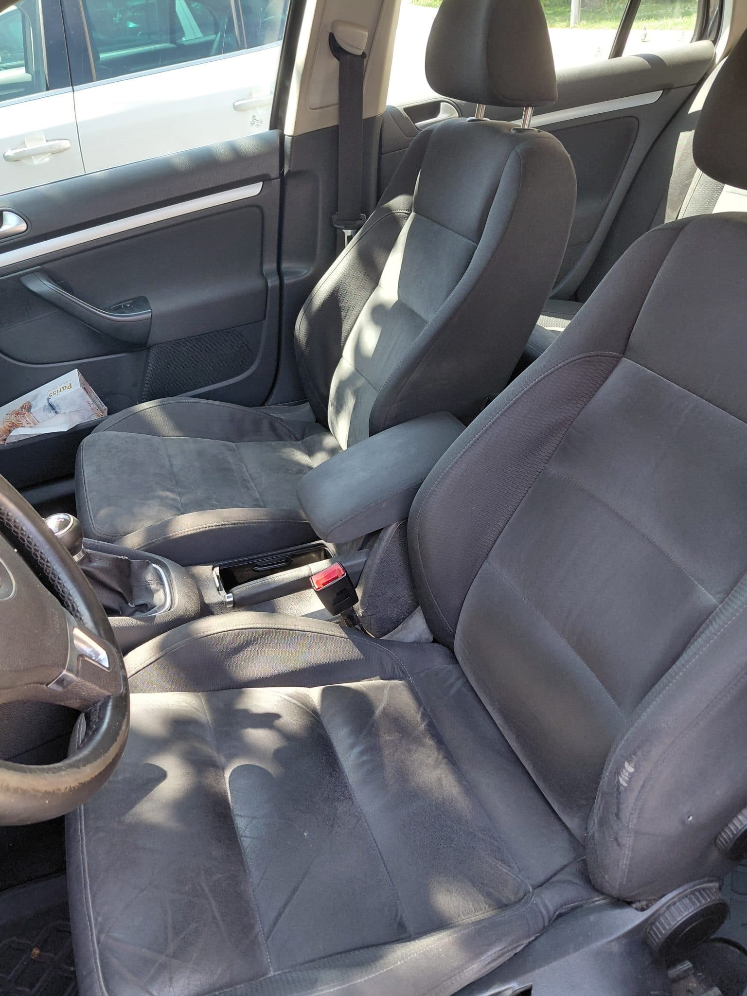 Volkswagen golf 6 thumb 4