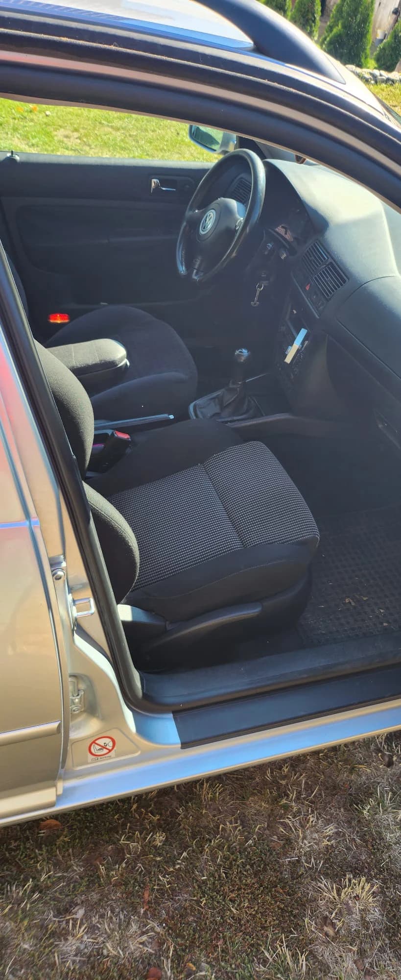 Volkswagen golf - 4