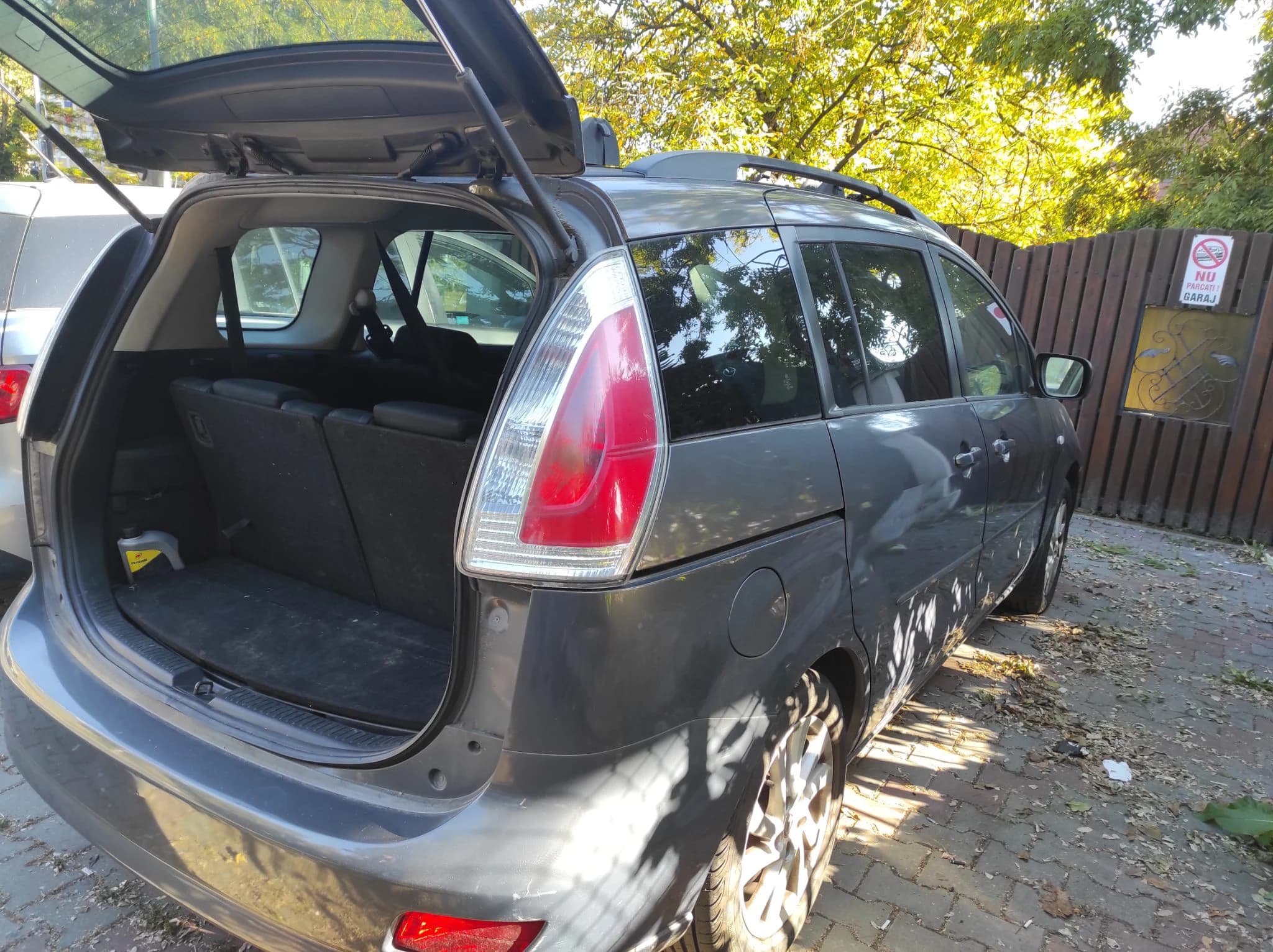 Mazda 5, an de fabricatie 2008, benzina, 7 locuri, rulat 134000 km - 2