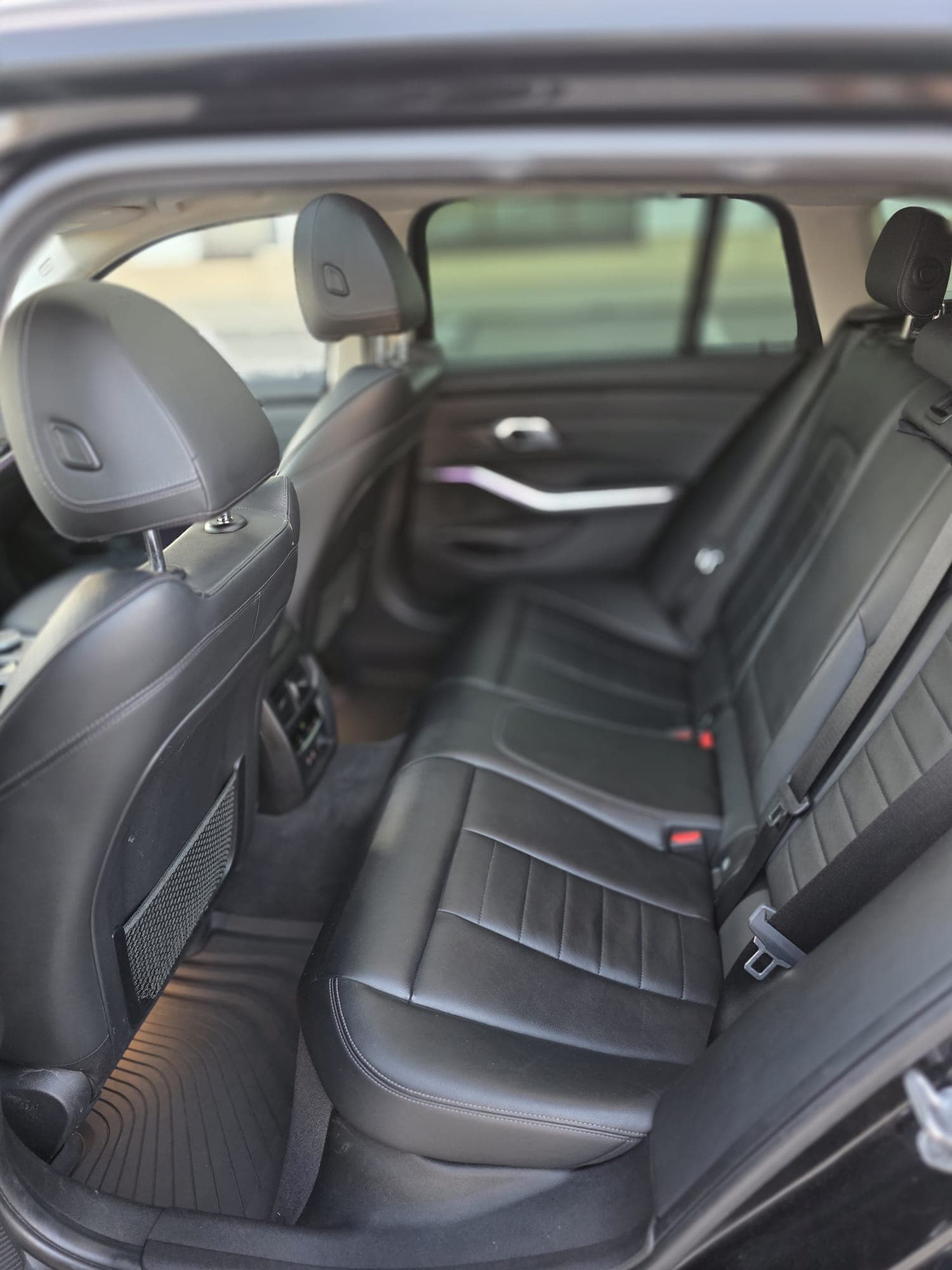 BMW 320 d, 190 cp , an 2020 - 10