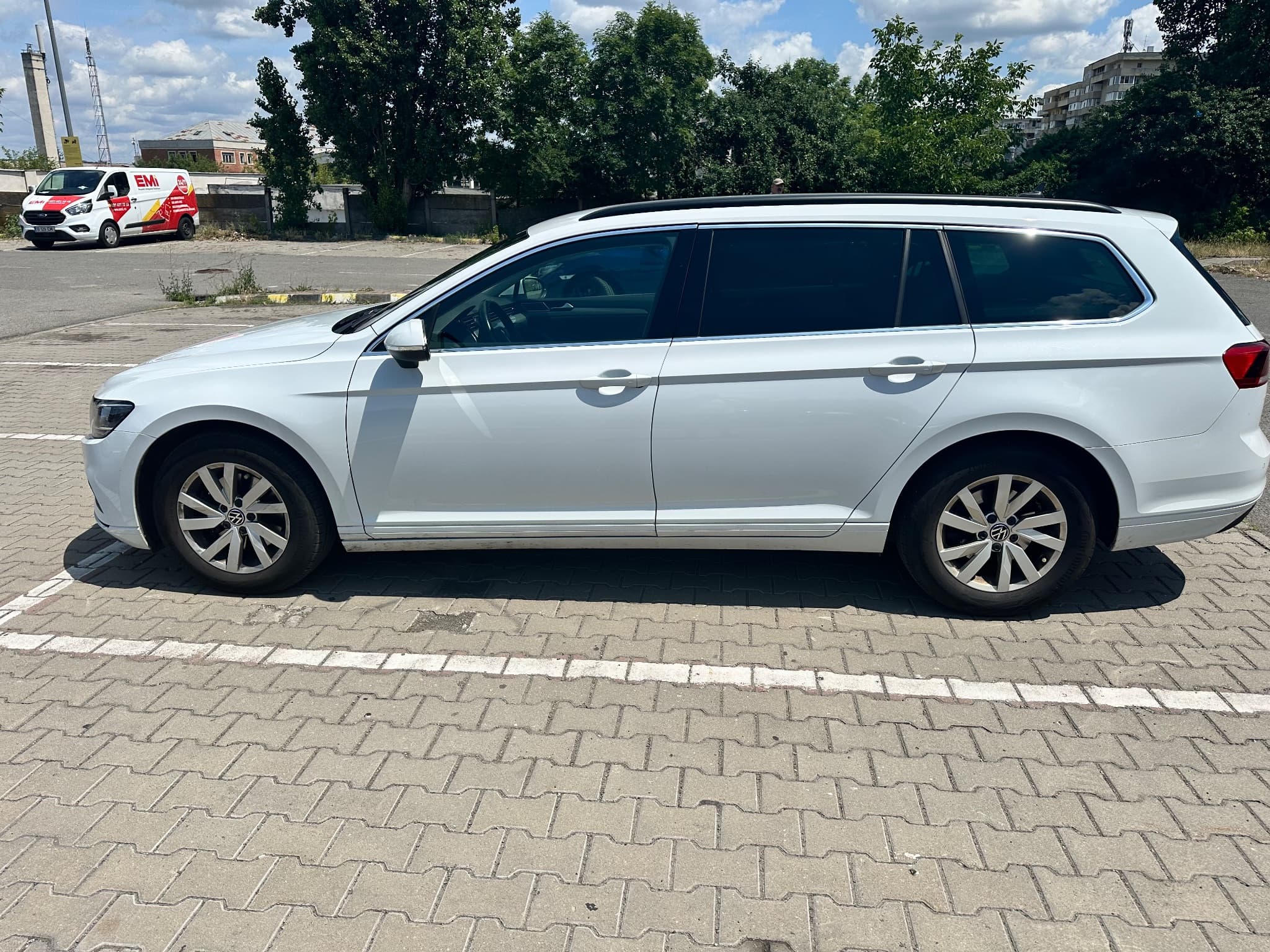 Volkwagen Passat 2.0 DSG thumb 3