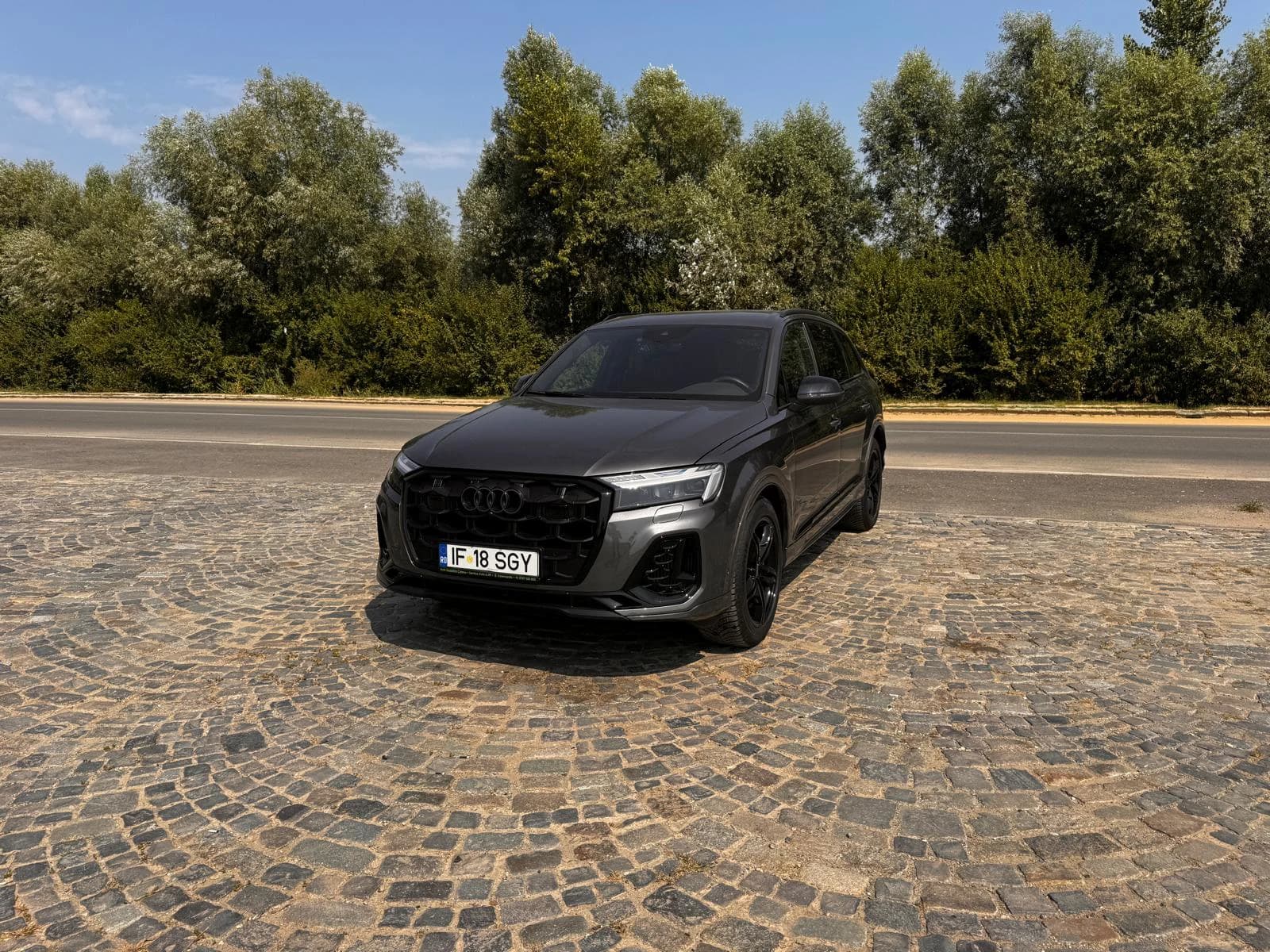 Audi Q7 - 1