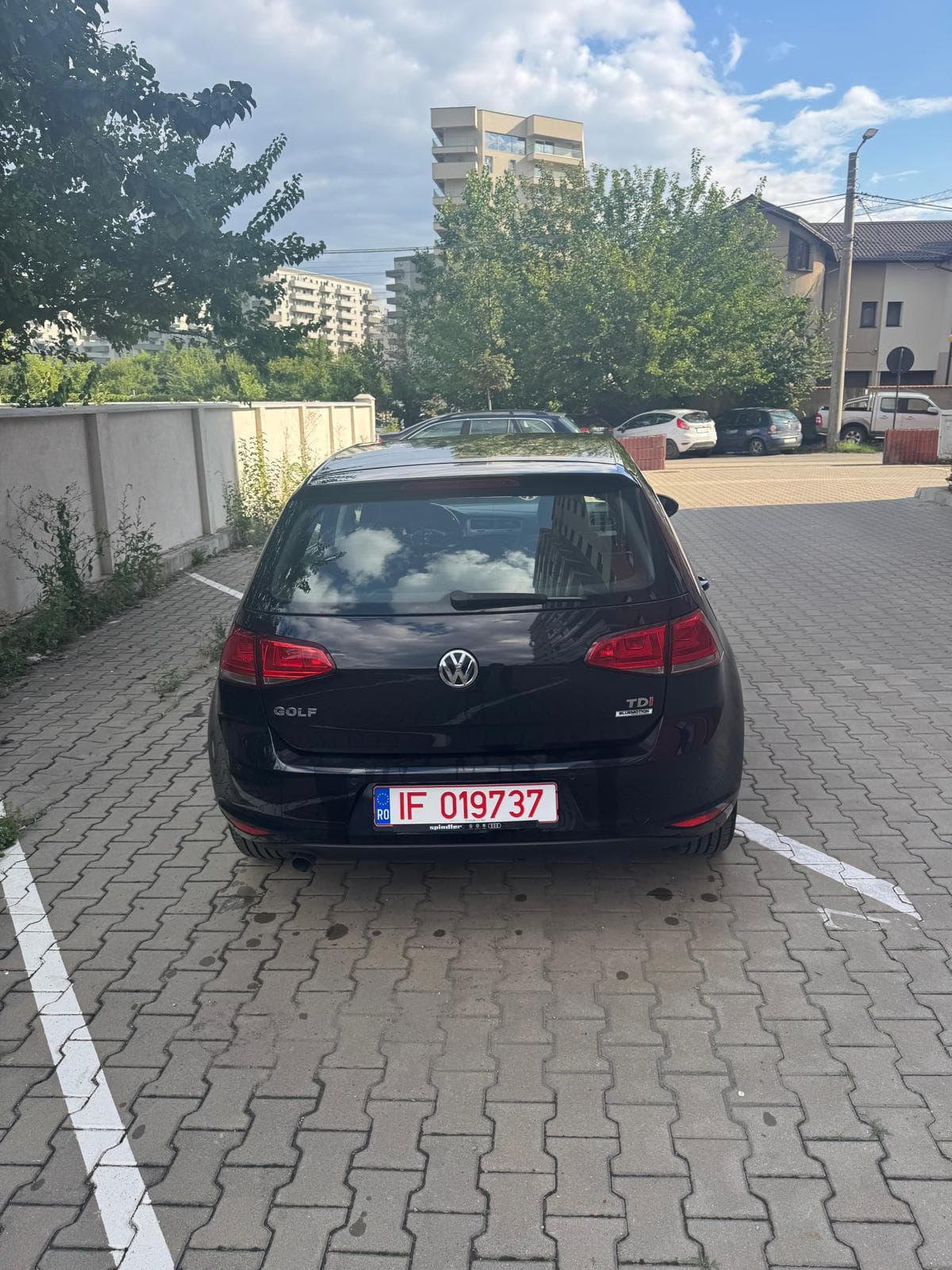 VW Golf 7 1.6 TDI thumb 4
