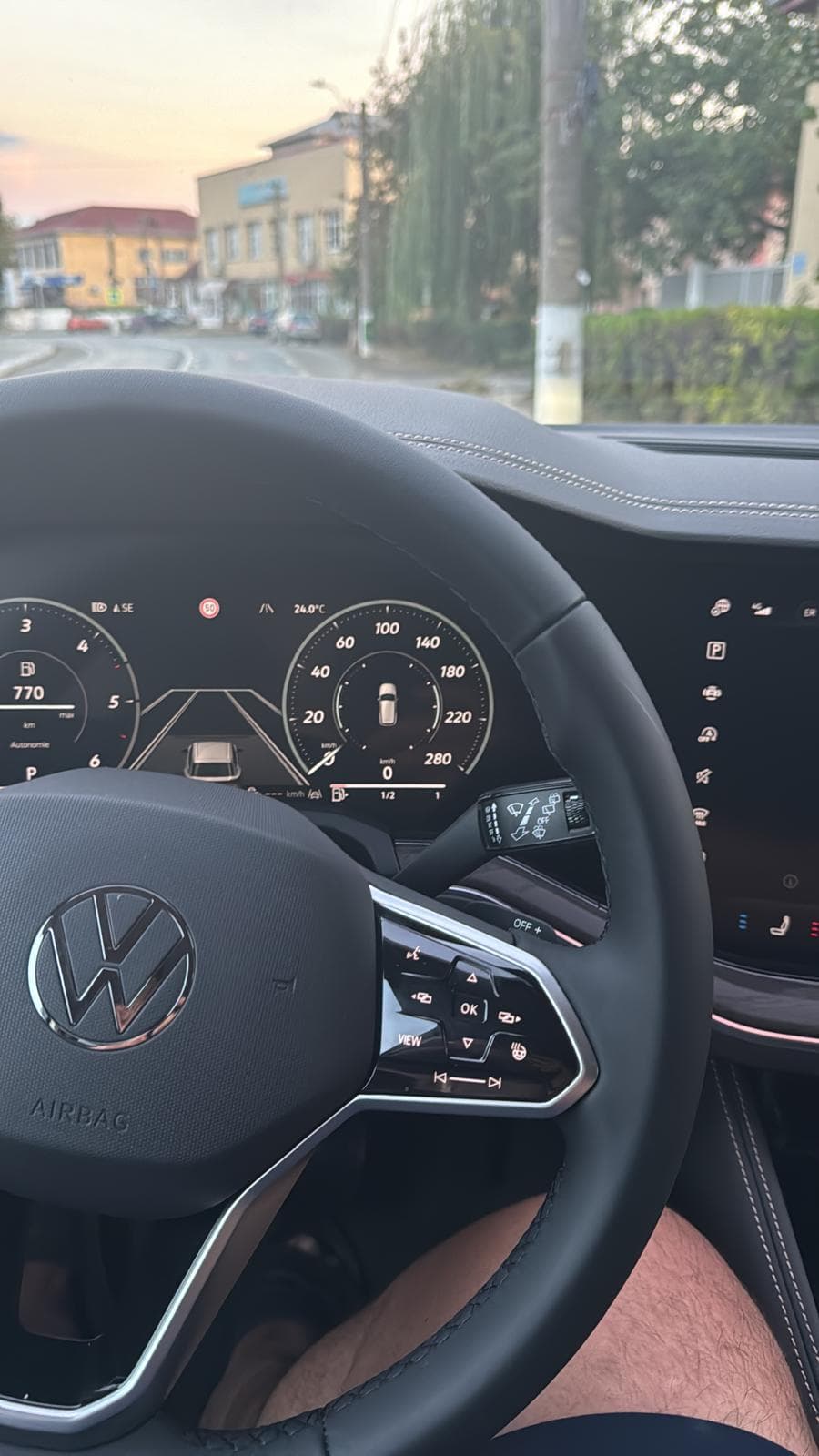 Volkswagen Touareg 2024 231 CP 25.025 km thumb 2