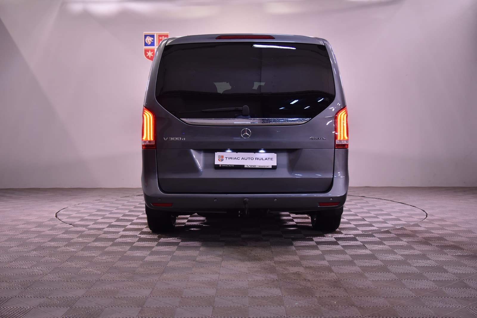 MERCEDES BENZ V 300 D - 4