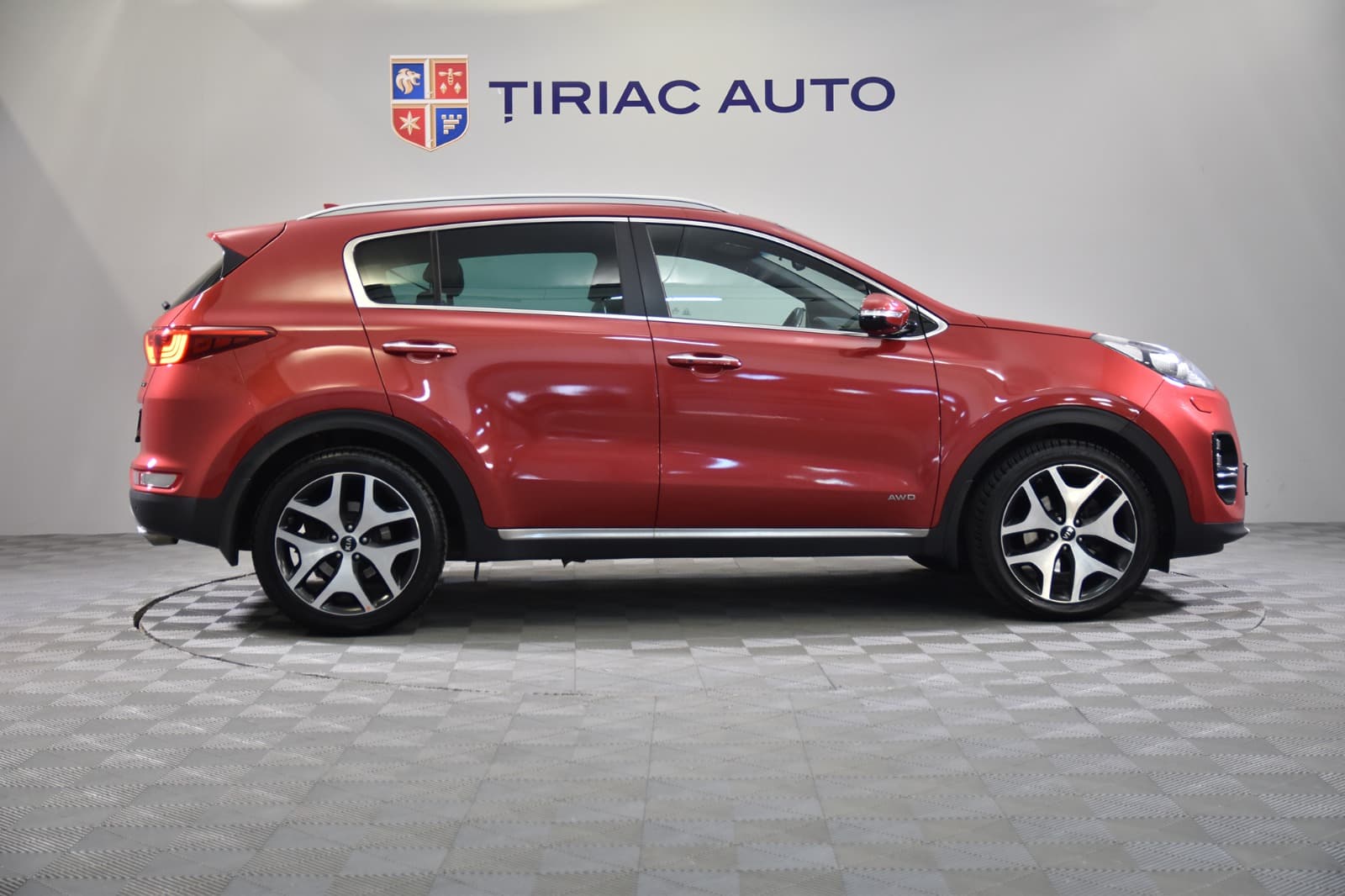 KIA SPORTAGE 1.6L - 4