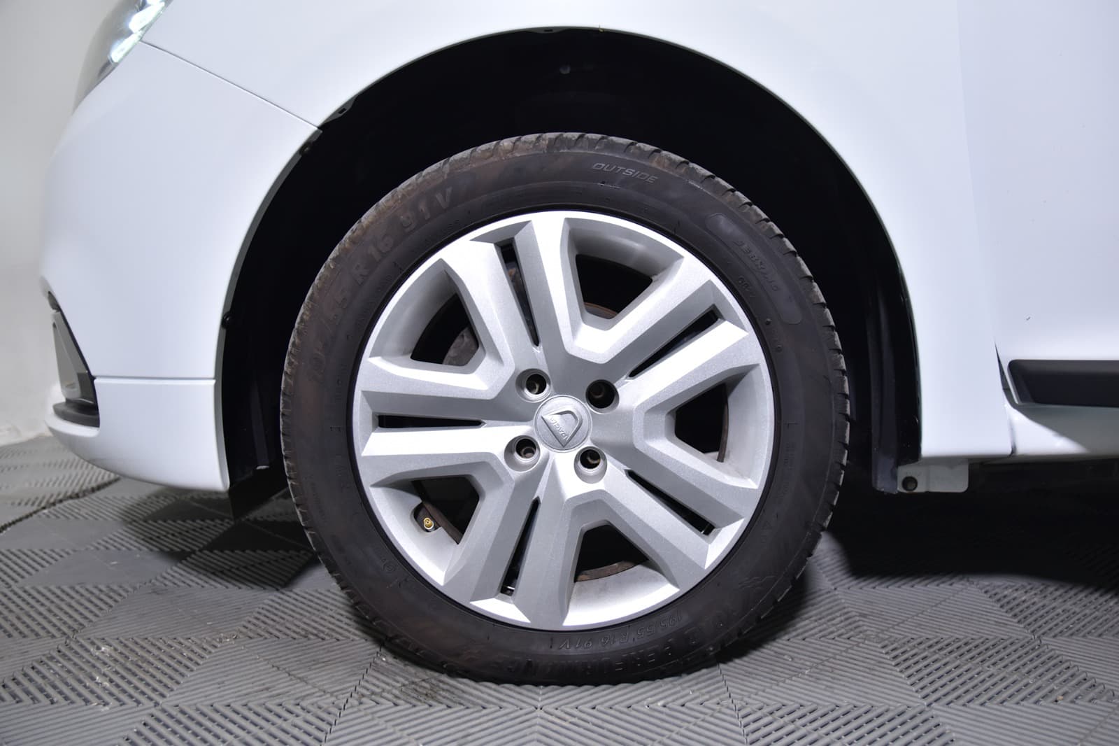 DACIA LOGAN 0.9L 2019 - 16