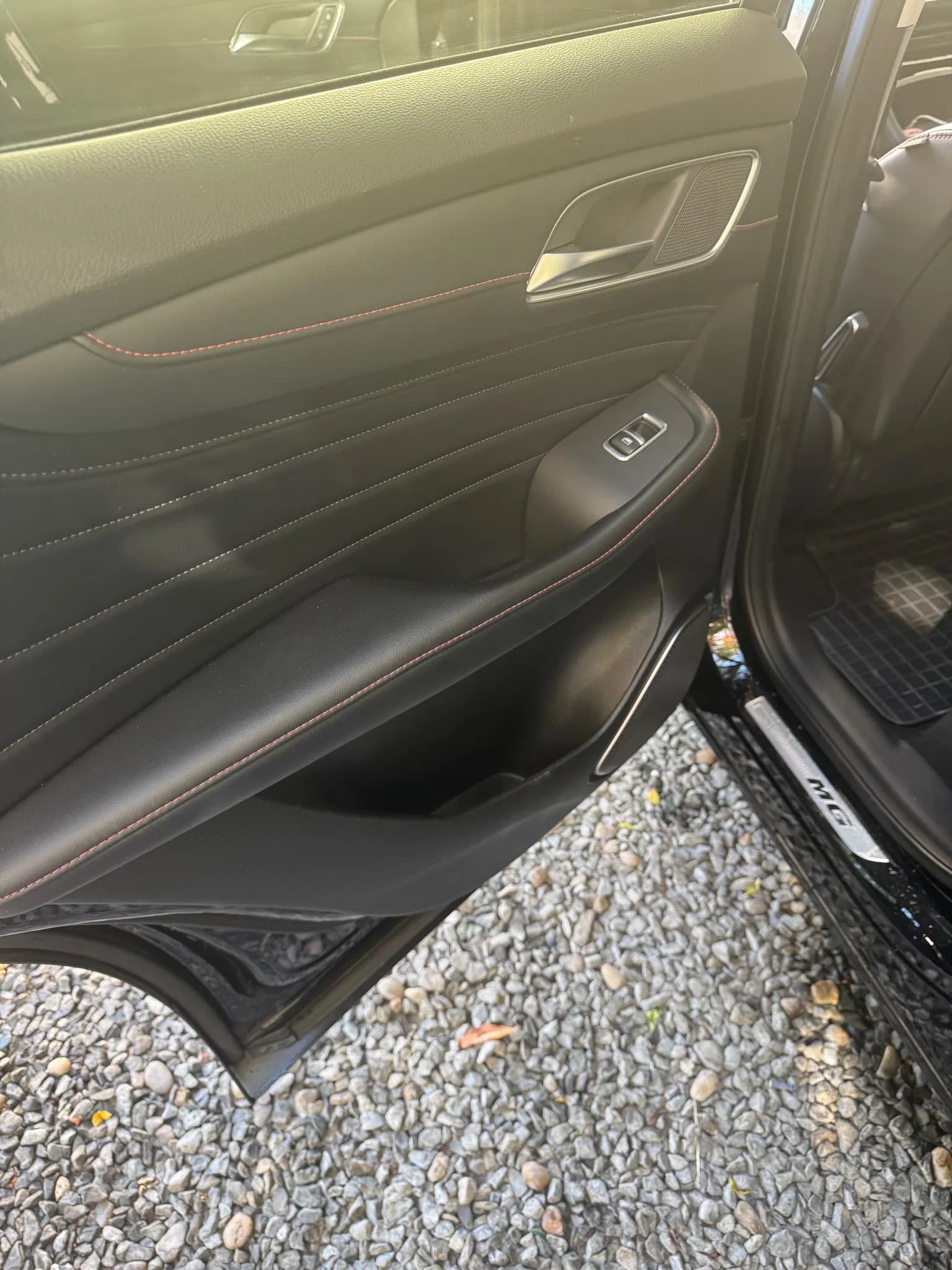 MG EHS Plug-in Hybrid 2022 - 5