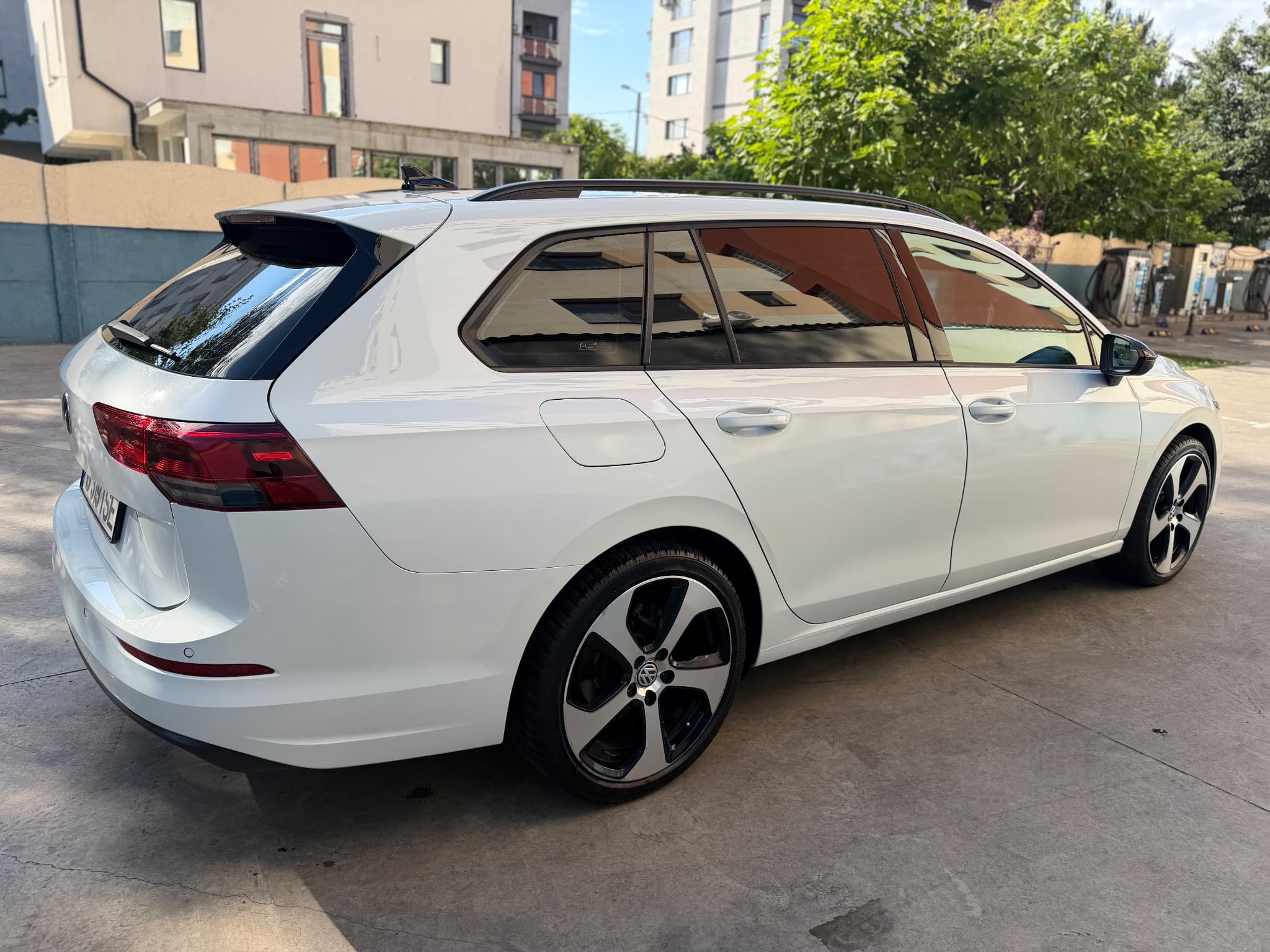 VW golf 8 etsi thumb 4