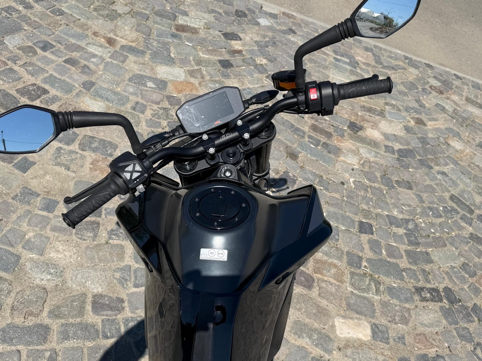 KTM Duke 890 thumb 4