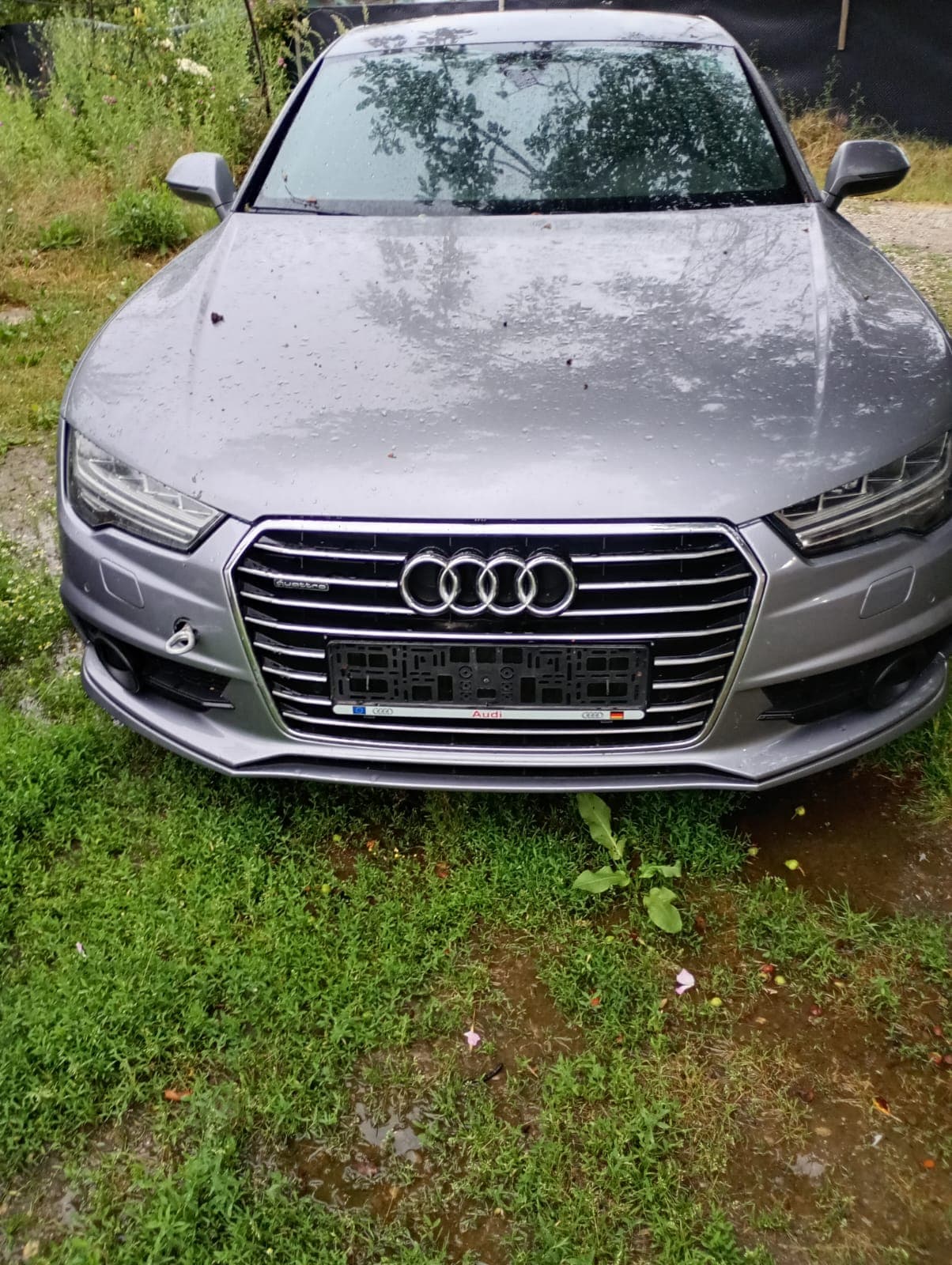Audi a7 2014 3.0tdi quattro cu motorul defect este mașină personală sau investit mulți bani in ea toate actele necesare pentru detalii sunați+491636580403 thumb 3