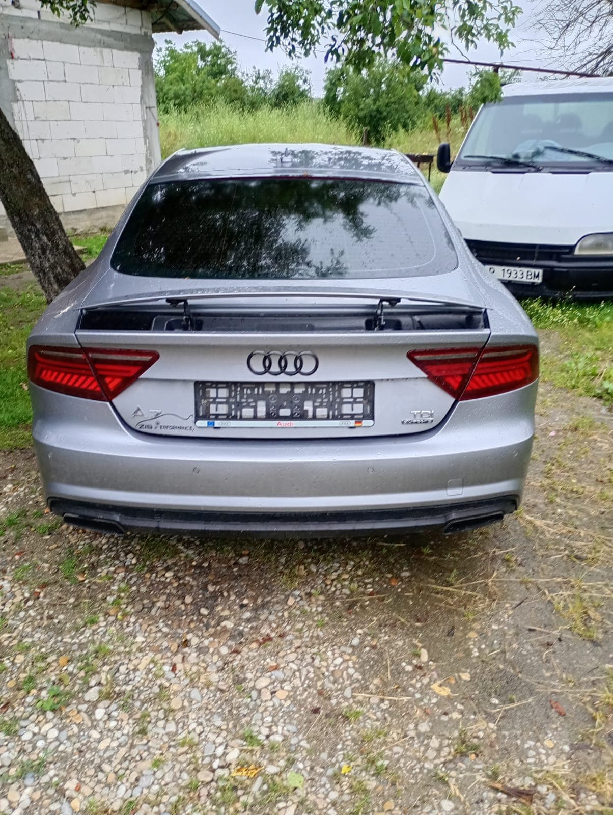 Audi a7 2014 3.0tdi quattro cu motorul defect este mașină personală sau investit mulți bani in ea toate actele necesare pentru detalii sunați+491636580403 thumb 5