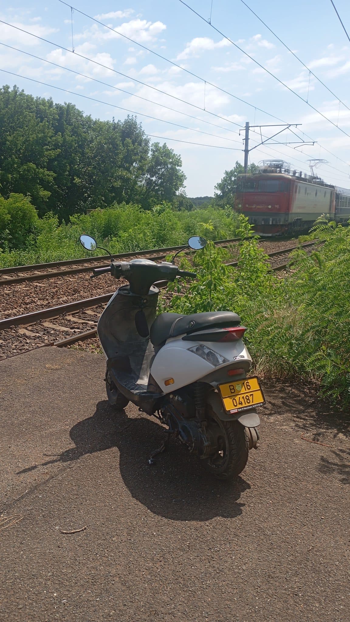 Scuter Piaggio zipp - 1